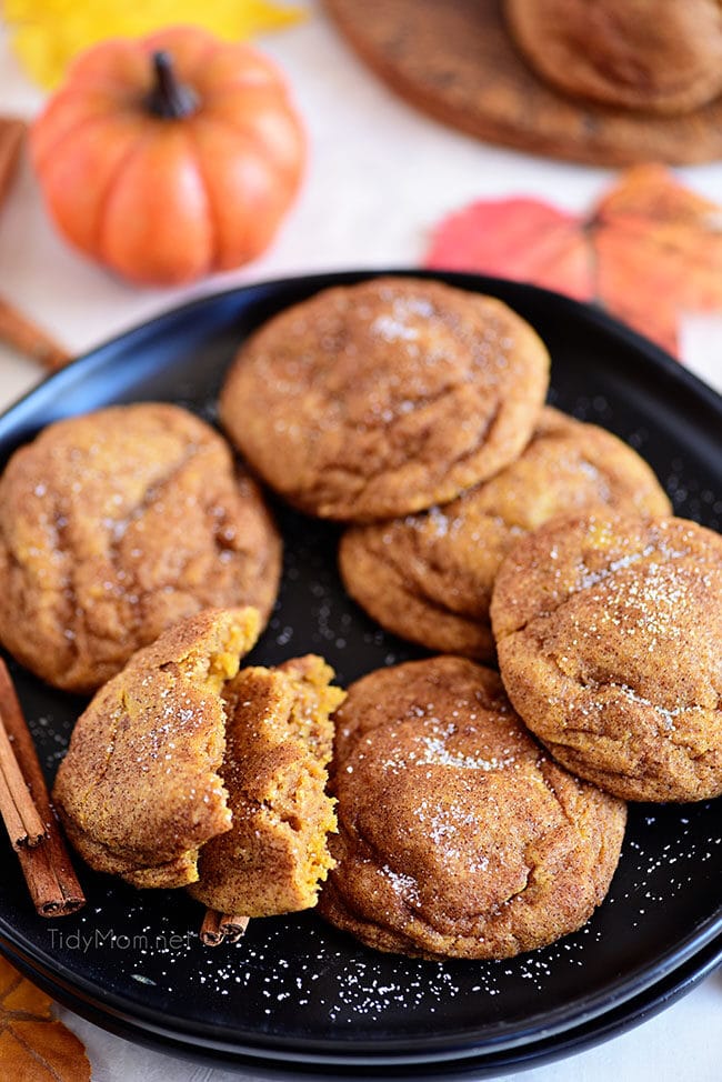 Pumpkin snickerdoodle cookies 