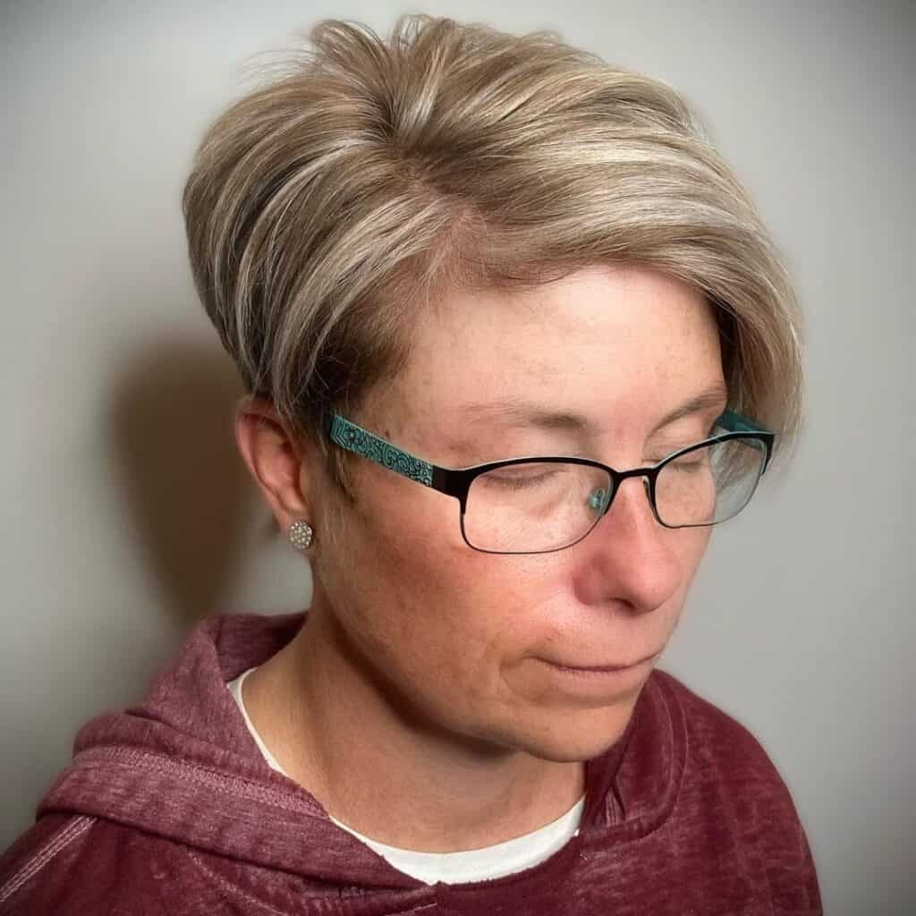 universal pixie with highlights for women over 50 