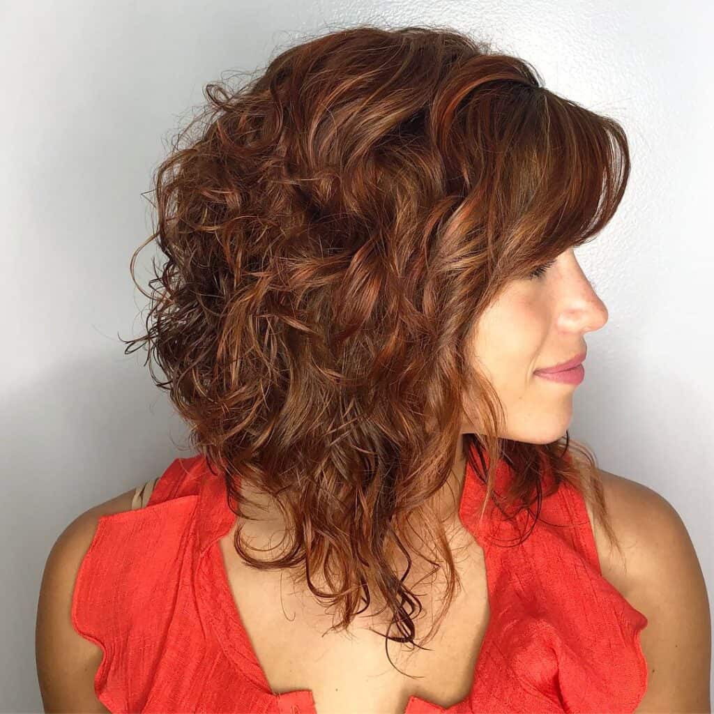 inverted wavy earthy lob 
