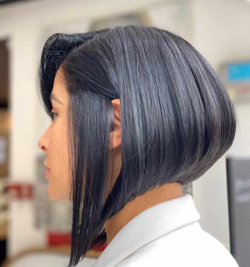 curved inverted bob 