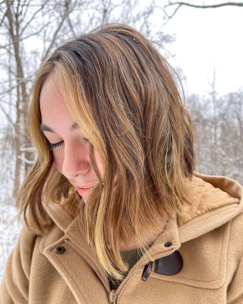 shaggy shoulder grazing bob with highlights 