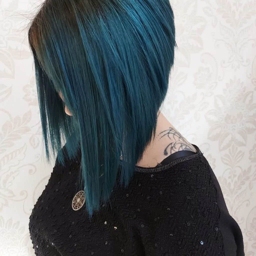 dramatic inverted bob 