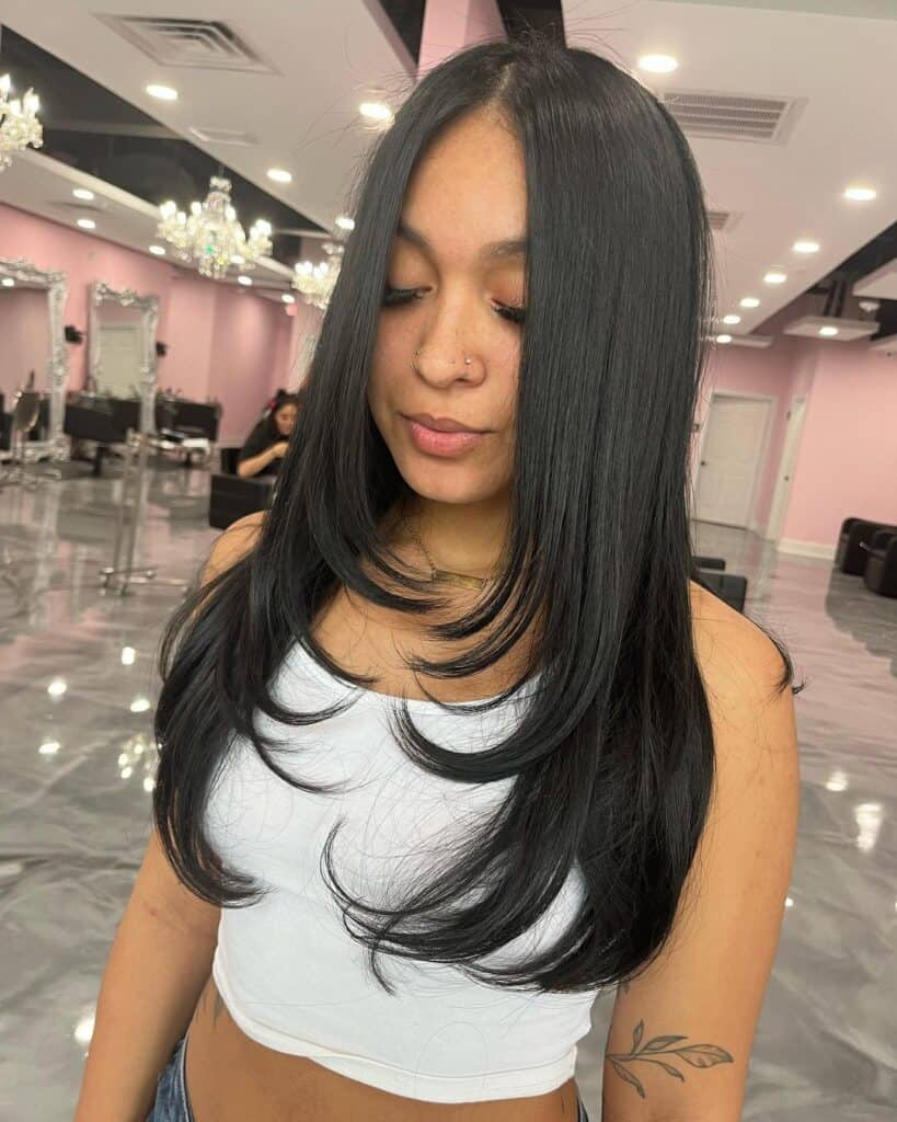 long face framing layers for oval faces