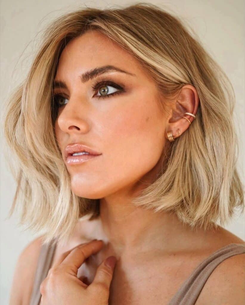 textured bob for thin hair