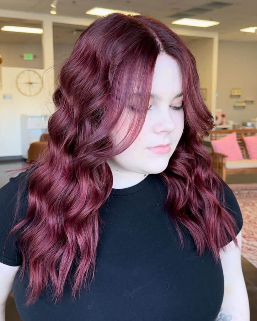 light cherry cola hair on medium wavy hair