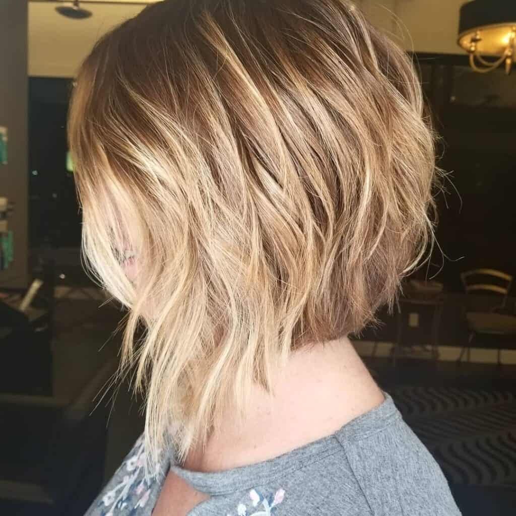 Chocolate bob with blonde highlights on thin hair