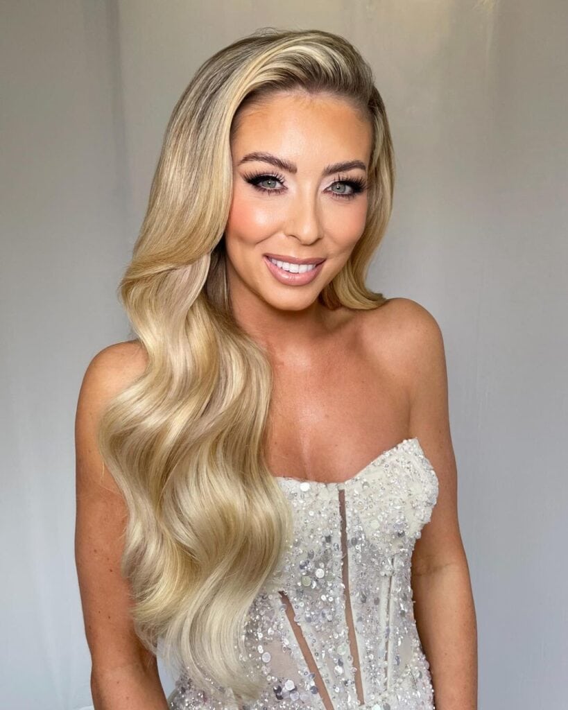 Hollywood waves on long thin hair