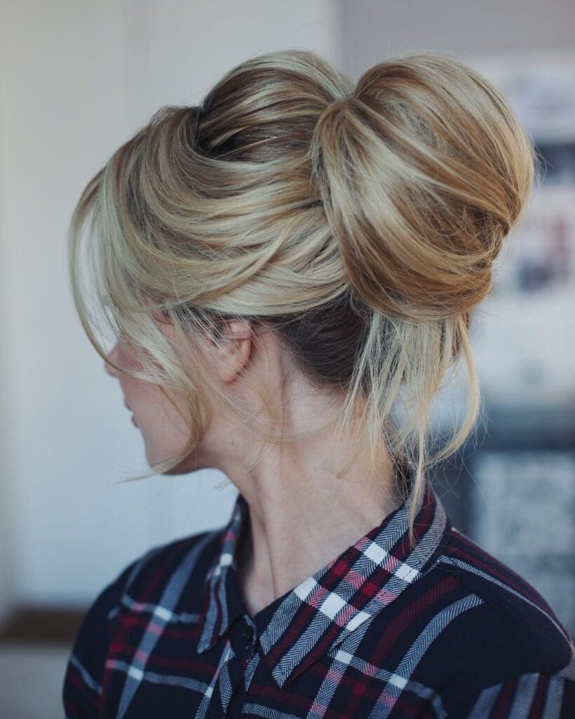 Chignon bun on thin hair